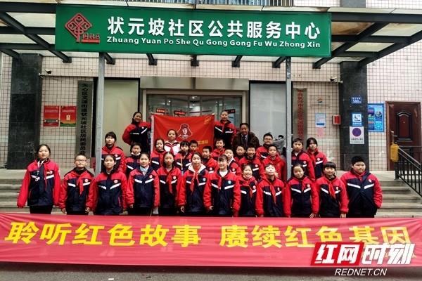 为什么耳朵听声音总觉得隔了层东西一样？